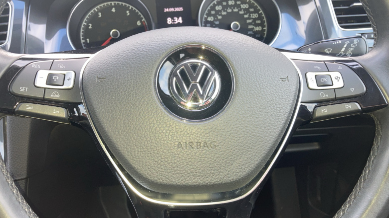 Volkswagen Golf 1.4 TSI SE [Nav] 5dr Petrol Hatchback